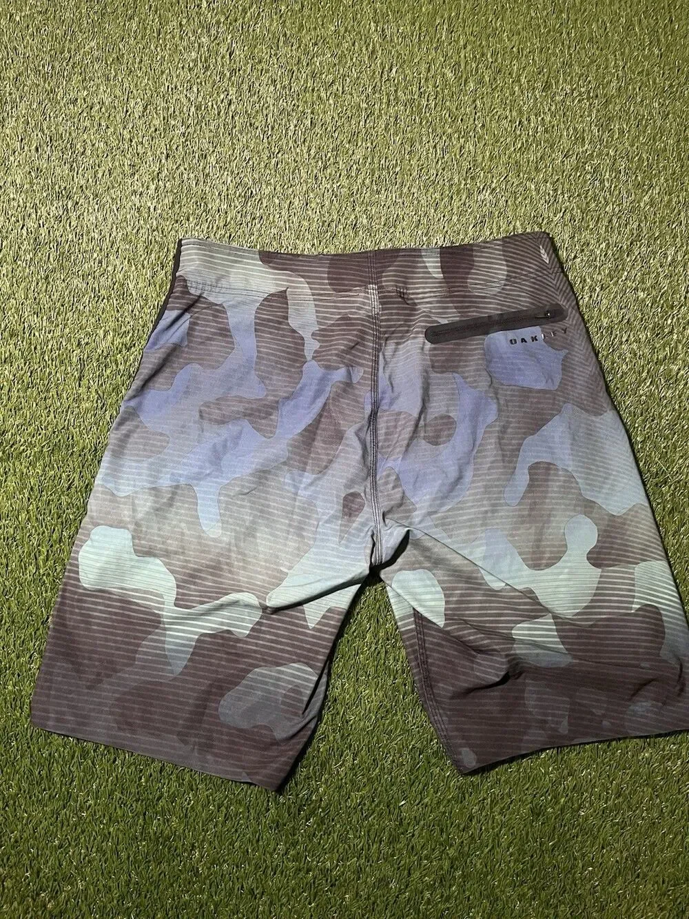 Oakley Board Shorts Camouflage Blue Gray Black Men's 32